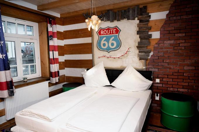 Motorworld Inn Warthausen Exterior photo
